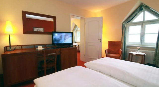 Апартаменты Romantik Hotel Kaufmannshof