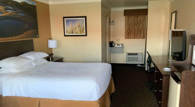 Двухместный номер Standard Days Inn by Wyndham Wauseon