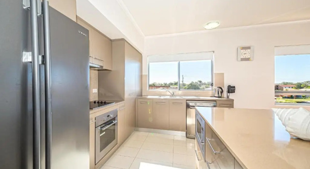 Апартаменты с 2 комнатами On the Bay Apartments