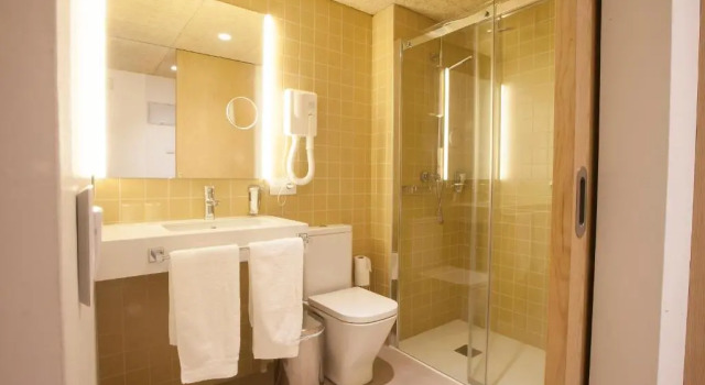 Номер Standard Hotel A Pamplona