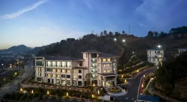 Yinquanju Hotel (Qianguqing), Rezerwuj Hotel Yichun Jiangxi