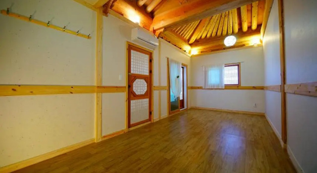 Семейный номер Standard с видом на сад Beautiful House Hanok Stay