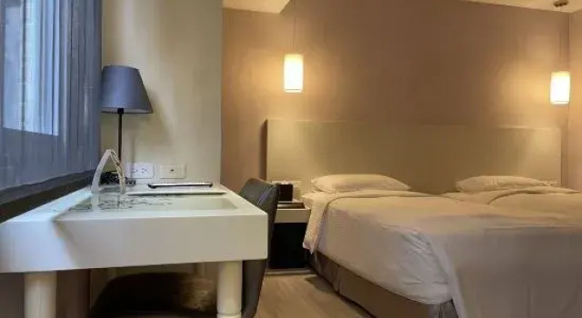 Номер Deluxe Forward Hotel Taipei Nangang