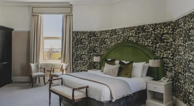 Двухместный номер Deluxe с видом на море The Queens Hotel