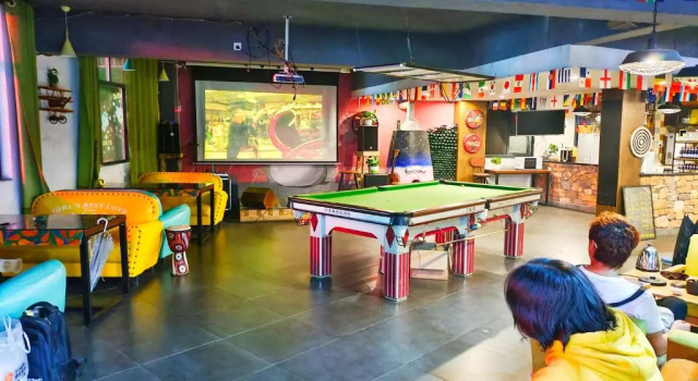 Comma Travel International Youth Hotel
