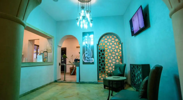 Апартаменты Suites Hôtel Les Charmilles & Spa