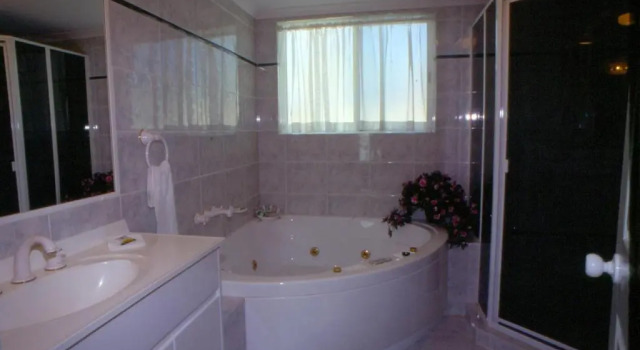 Люкс Executive Runaway Bay Motor Inn