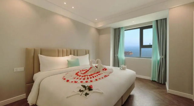 Полулюкс Seaview Apartment - Altara Quy Nhon