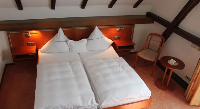 Hotel Centgraf, Забронировать Отель Отели Нижней Франкония 3 звезды, 3*