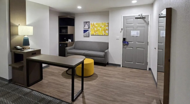 Четырёхместный люкс Comfort Inn & Suites Savannah Airport