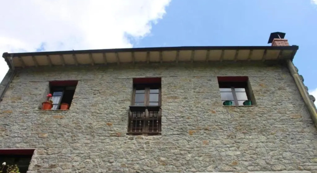 House With 5 Bedrooms in Mieres del Camino, With Wonderful Mountain View, Balcony and Wifi Near the Slopes, Забронировать Отель Турон Испания
