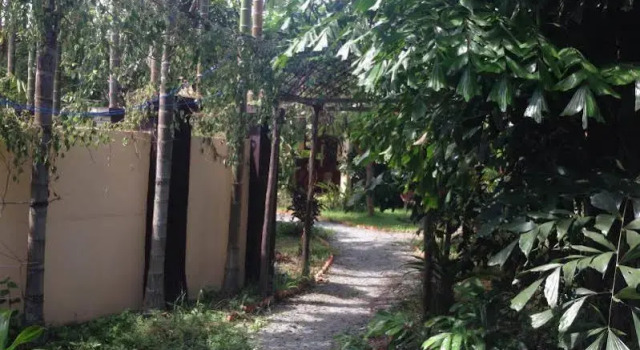 Oasis Garden Guesthouse, Boek Hotel Hotels in Kep Province met parkeren, Parkeren