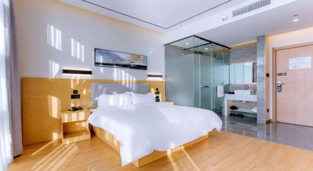 Chundu Huayu Hotel, Rezerwuj Hotel Hotele w Kunming z parkingiem, Parking