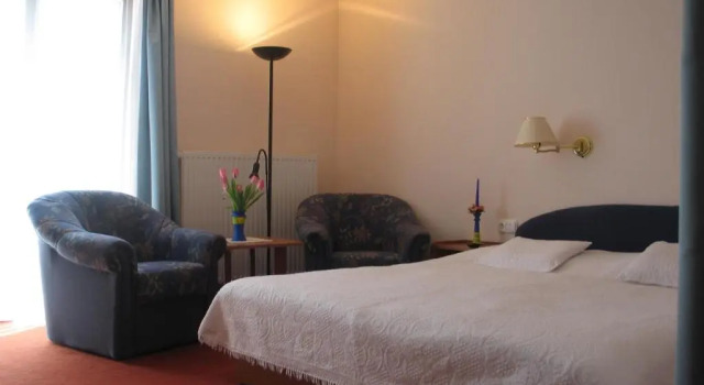 Villa Mediterran, Book Villa Hoteller i Western Transdanubia med parkering, Parkering