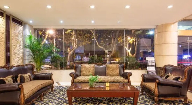 Guanhailou Hotel Zhenjiang, Buchen Sie Hotel Hotels in Zhenjiang mit Parkplatz, Parkplätze