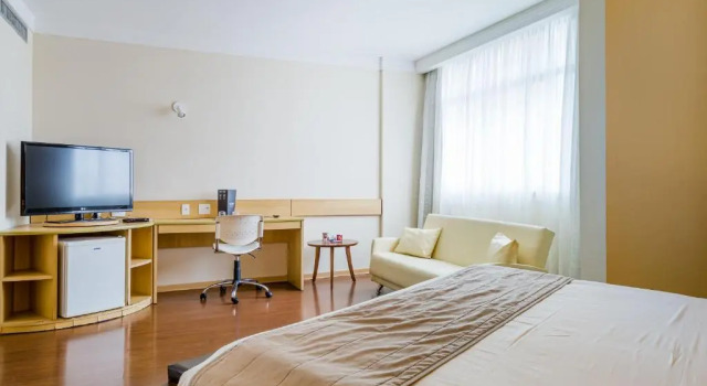 Люкс Victory Business Hotel