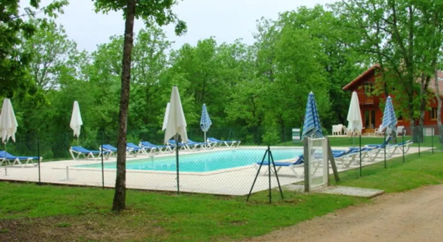 Maison de 2 chambres avec vue sur le lac piscine partagee et jardin amenage a Lachapelle Auzac
