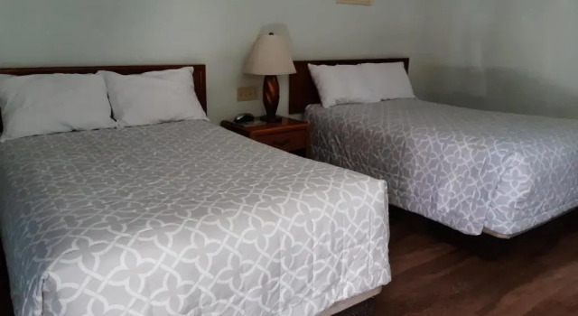 Четырёхместный номер Standard Hotel Villa Fontana Inn