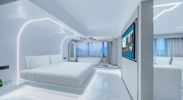 Капсула Orange Hotel