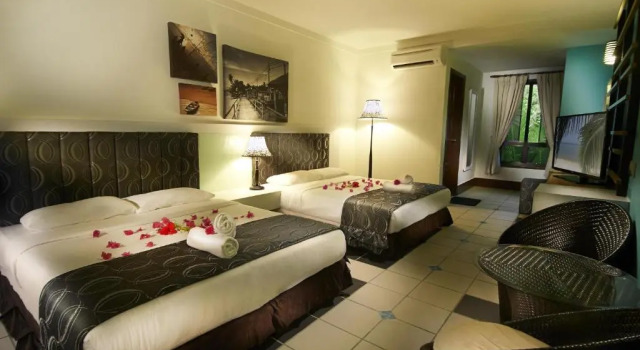 Двухместный номер Standard с видом на бассейн Отель Paya Beach Spa & Dive Resort