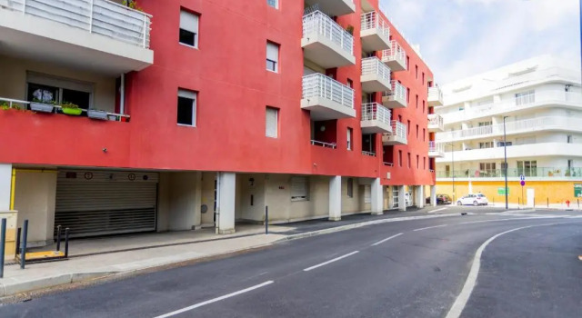 Nice 2 bedroom with garage and terrace - Dodo et Tartine, Забронировать Отель Ла-Сен-сюр-Мер Var coast