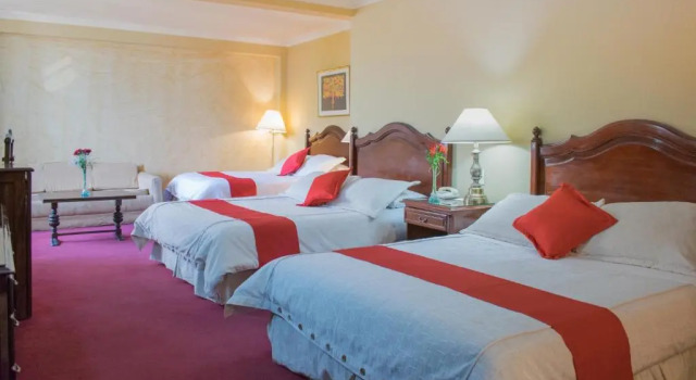 Трёхместный номер Standard El Rey Palace Hotel