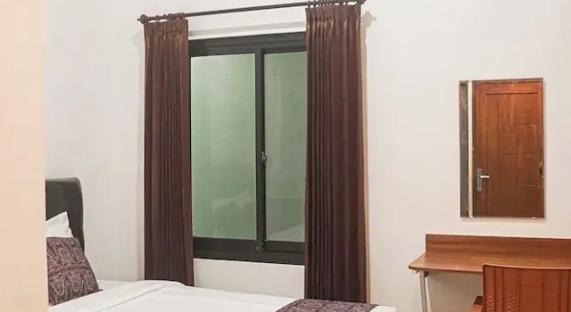 Standard chambre avec balcon et Vue sur la ville RR -2 Syariah Hotel SLG