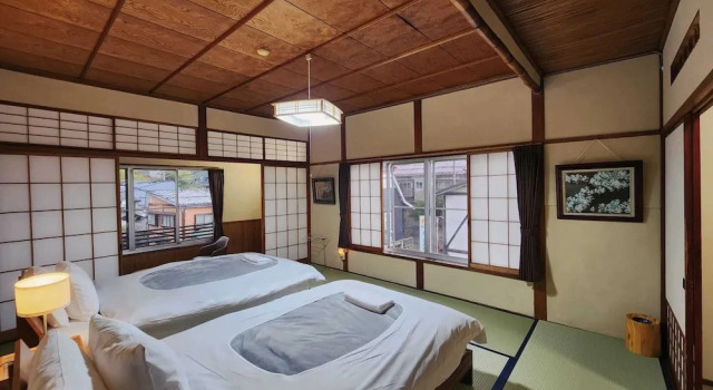 Snow Monkey Lodge - Hostel