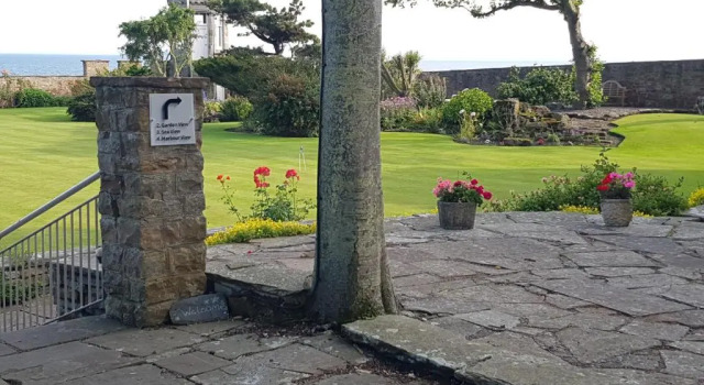 Апартаменты Crail House Apartments