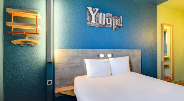 Трёхместный номер Standard с красивым видом из окна ibis budget Rueil Malmaison