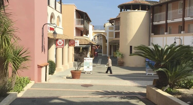 Cap Esterel Appartement climatisé Jardin Clos