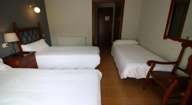 Трёхместный номер Standard Hotel Alda Bueumar