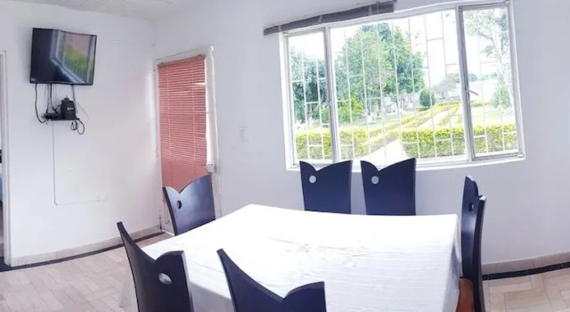 Коттедж Hotel Barcelona Chinauta