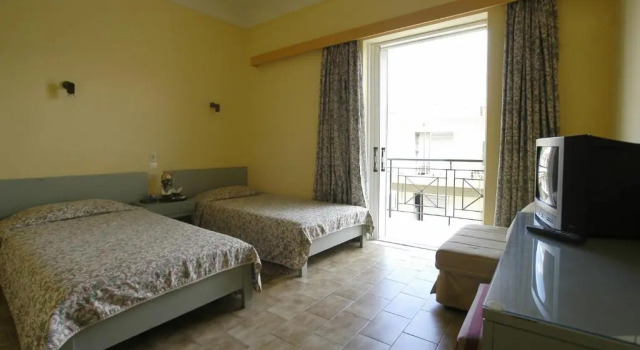 Трёхместный номер Standard Ilis Hotel