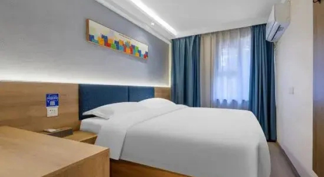 Семейный люкс с 3 комнатами Home Inn Yubai Yun Hotel