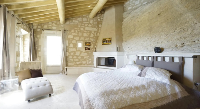 Le Dernier Chateau - Architect's Stone Villa & Pool in Picturesque Les Baux-de-Provence, 5 Bedrooms, Забронировать Вилла Ле-Бо-де-Прованс Альпий