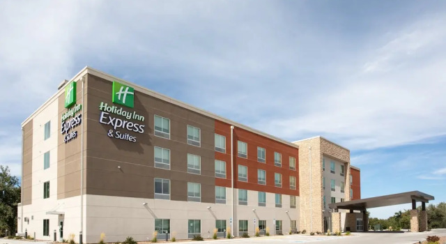 Holiday Inn Express & Suites - Sterling, an IHG Hotel, Buchen Sie Hotel Sterling Colorado