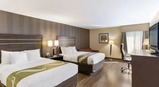 Четырёхместный номер Standard Quality Inn & Suites Bel Air I-95 Exit 77A