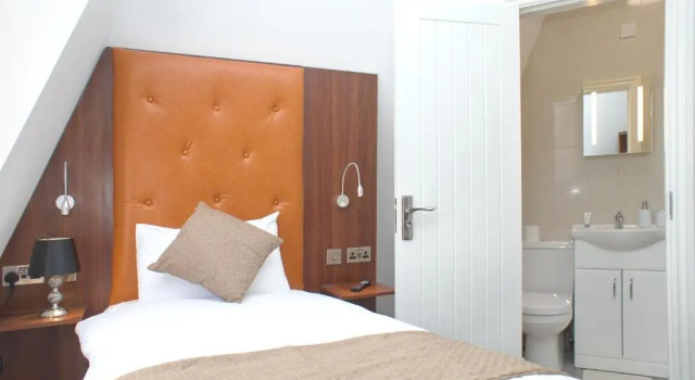 Номер Standard Trivelles Rochester Hotel