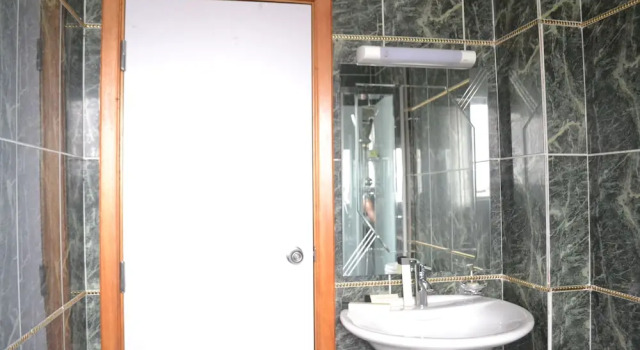 Трёхместный номер Standard Noubou International Hotel