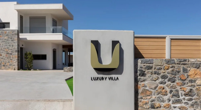 Luxury Villa U with private swimming pool, Забронировать Вилла Коттеджи Гурнаи, Коттедж