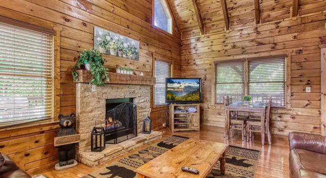 Er5 - Log Heaven - Great Location! Close To All The Action! 1 Bedroom Cabin by RedAwning