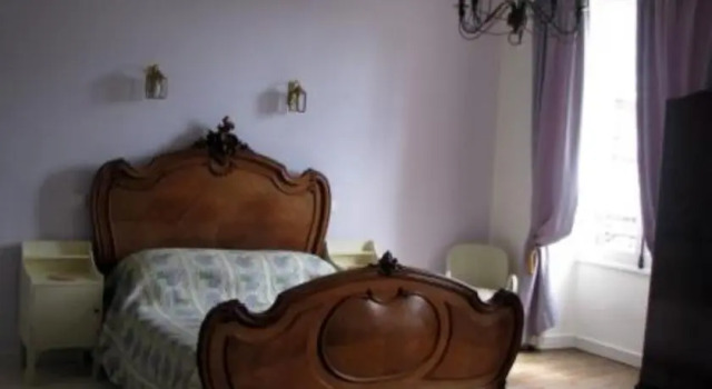 La brasserie chambre dhotes de Delphine, Book Hotel Saulgé France