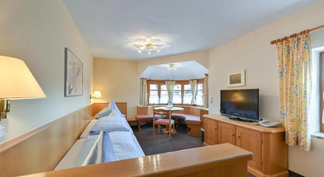 Семейный номер Standard Hotel Weinbauer
