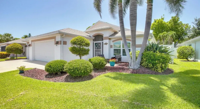 Коттедж 5 Mi to Fort Myers Beach: Home w/ Heated Pool!