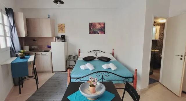Студия Modern Equipped Studio in Heraklion