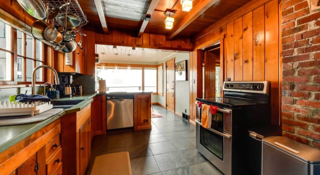 Коттедж 'the Nest' Gorgeous Waterfront La Conner Getaway!