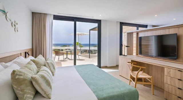 Suite mit Wasserblick Barceló Nura