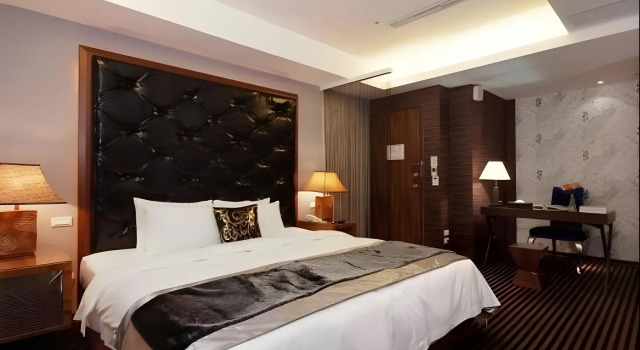 Golden Hotspring Hotel