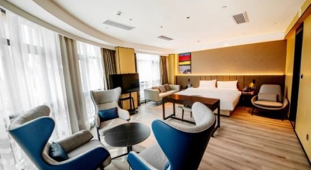 Люкс Executive Latour Hotel Zhengzhou